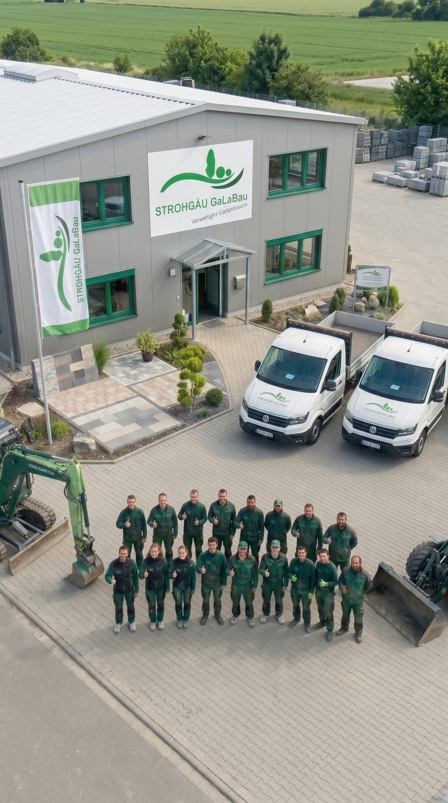 Das Team von STROHGÄU GaLaBau in Stuttgart mit Mitarbeitern aus Garten- und Landschaftsbau, Verwaltung, Planung und Baustellenorganisation